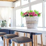 Tinas 公寓式酒店 法里拉基