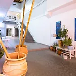 Tinas 公寓式酒店