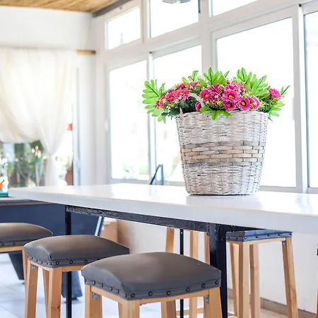 Aparthotel Tinas Plus Hotel