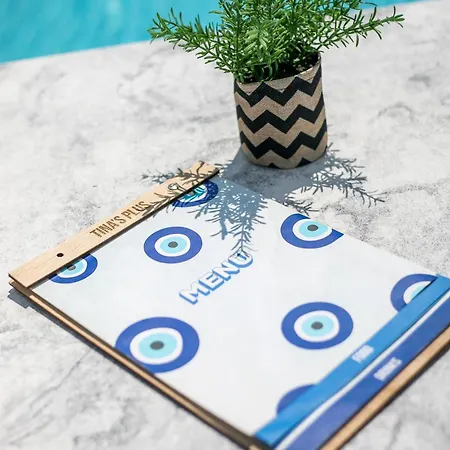 Tinas Ξενοδοχείο με διαμερίσματα Φαληράκι