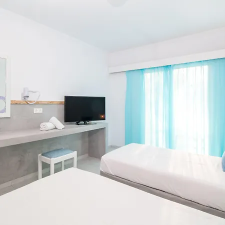 Tinas 4* Φαληράκι