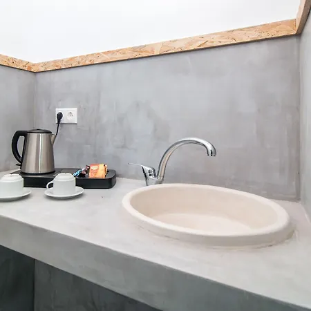 Tinas 4* Φαληράκι