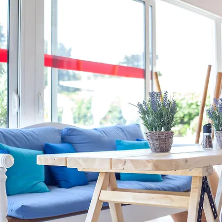 Tinas 4* Φαληράκι