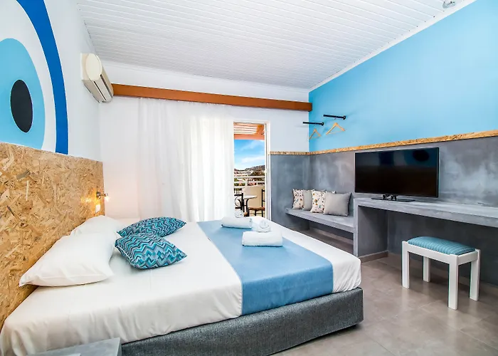 Aparthotel Tinas Plus Hotel 4*