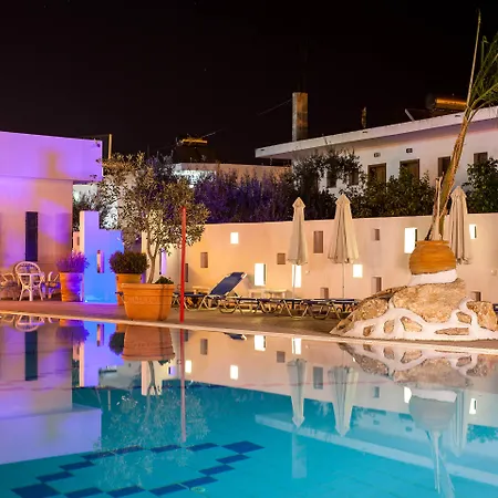 Tinas Aparthotel 2*