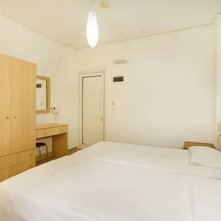 Tinas Aparthotel